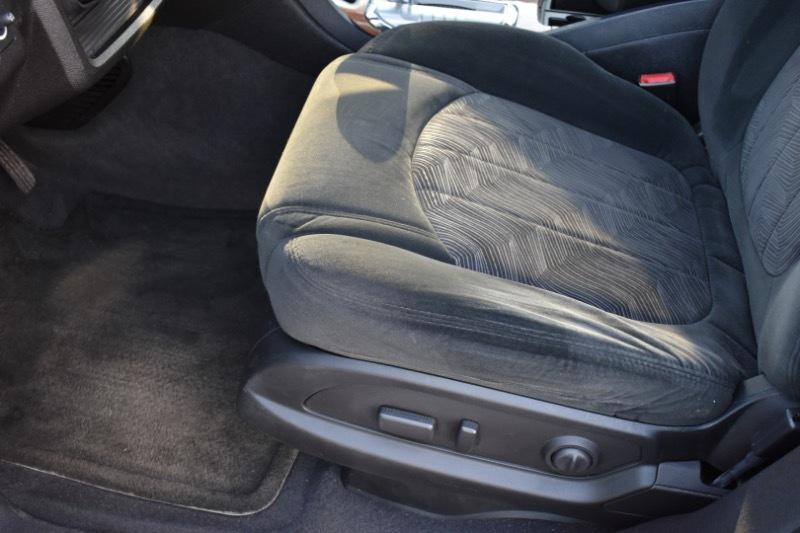 Buick Enclave Convenience FWD 2012