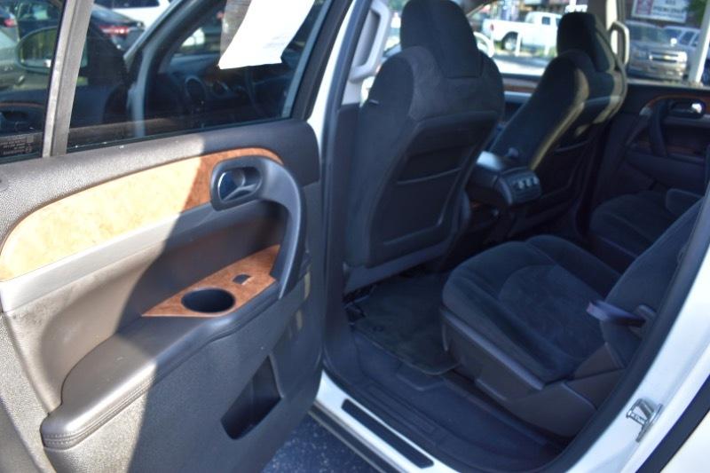 Buick Enclave Convenience FWD 2012
