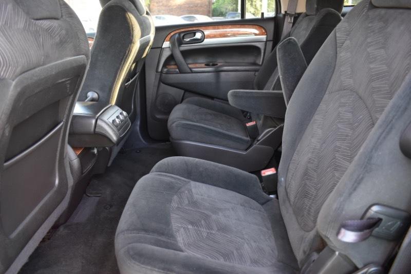 Buick Enclave Convenience FWD 2012