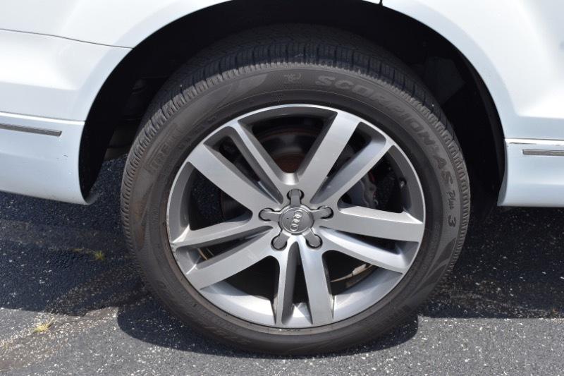 Audi Q7 3.0T Premium Plus quattro 2015