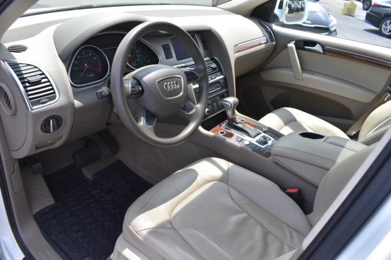 Audi Q7 3.0T Premium Plus quattro 2015