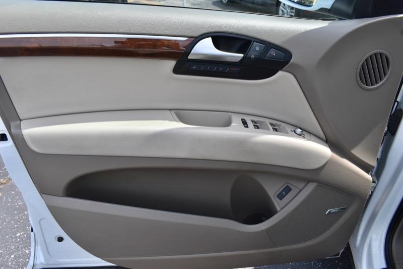 Audi Q7 3.0T Premium Plus quattro 2015