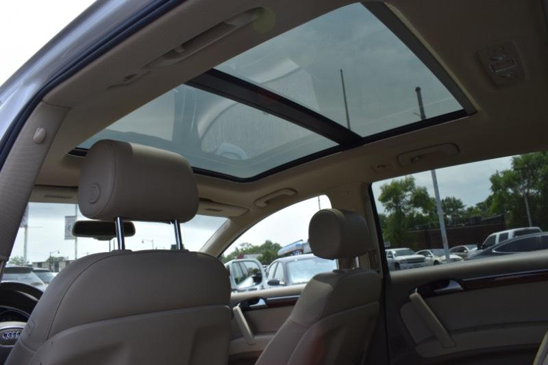 Audi Q7 3.0T Premium Plus quattro 2015