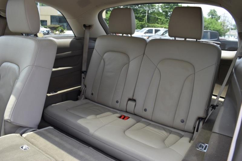 Audi Q7 3.0T Premium Plus quattro 2015