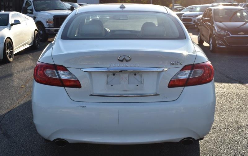 Infiniti M 37x 2012