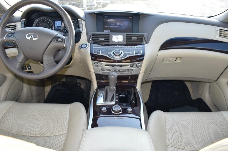 Infiniti M 37x 2012