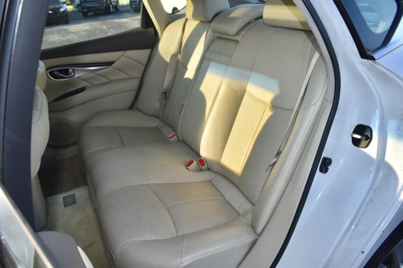 Infiniti M 37x 2012