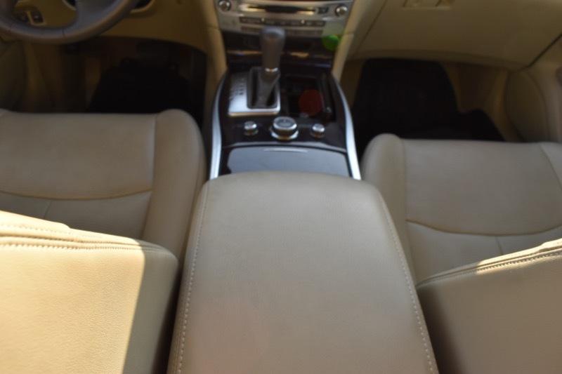 Infiniti M 37x 2012