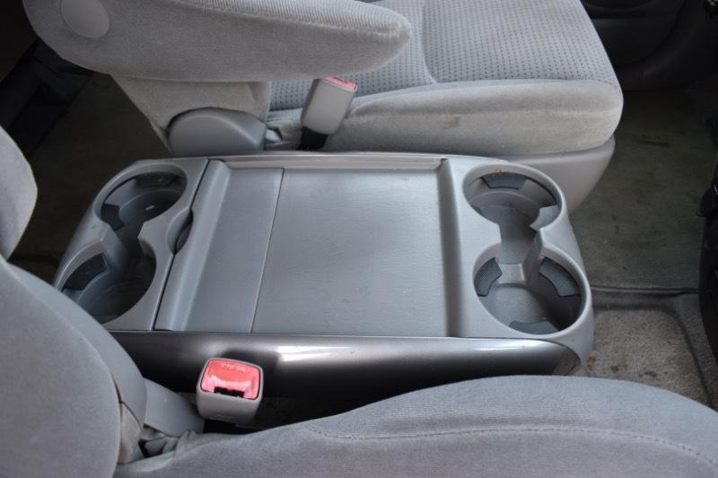Toyota Sienna LE 7-Passenger 2006