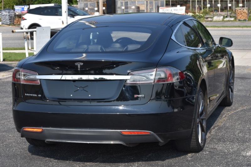 Tesla Model S Performance 2013