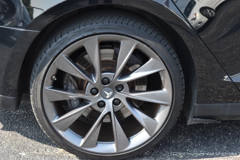 Tesla Model S Performance 2013