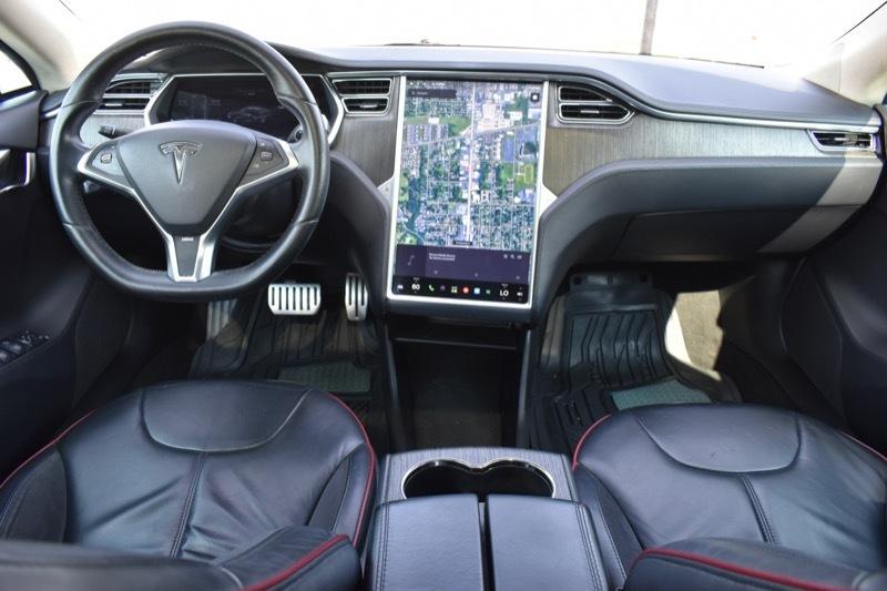 Tesla Model S Performance 2013
