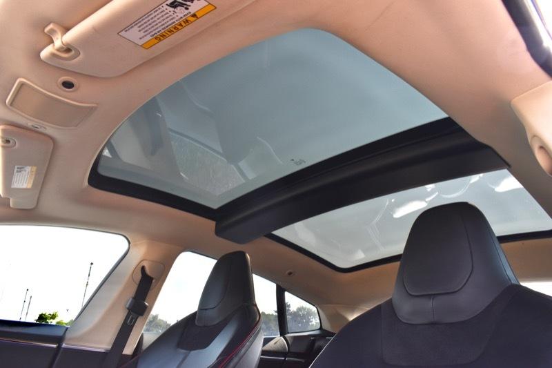 Tesla Model S Performance 2013