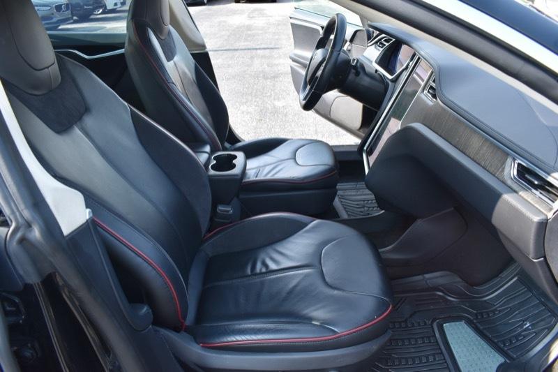 Tesla Model S Performance 2013