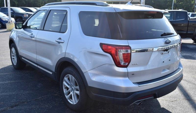 Ford Explorer XLT 4WD 2018
