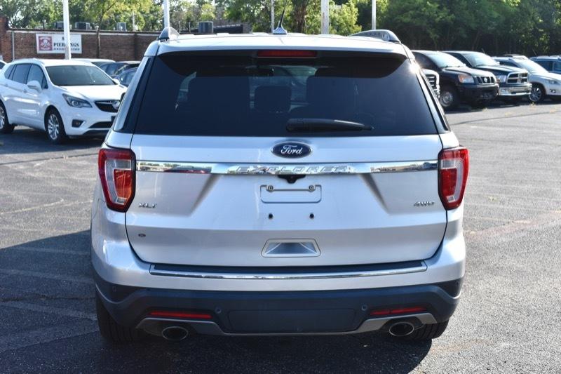 Ford Explorer XLT 4WD 2018