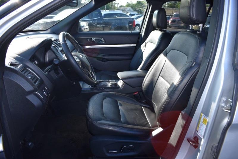 Ford Explorer XLT 4WD 2018