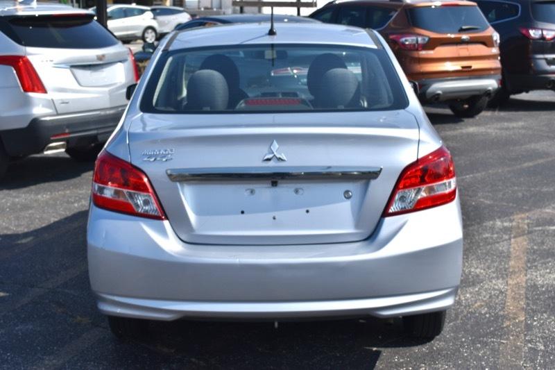 Mitsubishi Mirage G4 ES 5M 2020