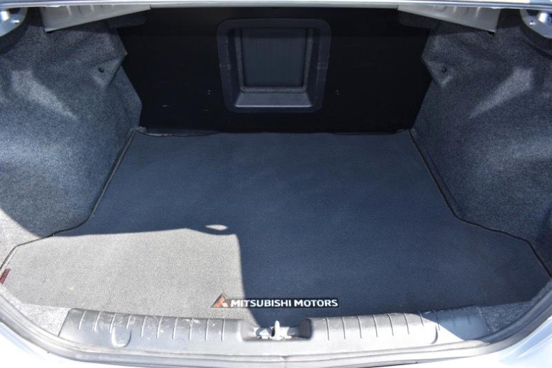 Mitsubishi Mirage G4 ES 5M 2020