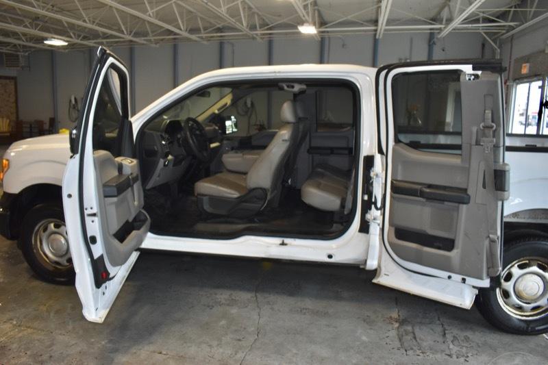 Ford F-150 XL SuperCab 6.5-ft. Bed 2WD 2016