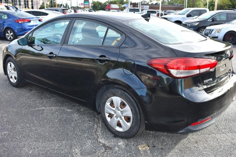 Kia Forte LX 6A 2017