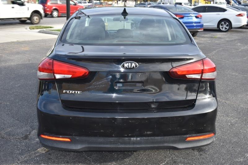Kia Forte LX 6A 2017