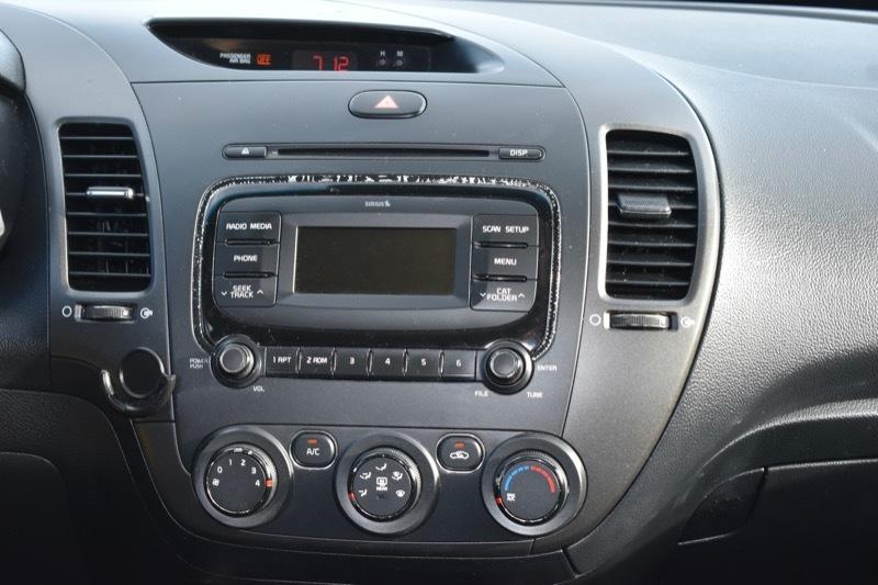 Kia Forte LX 6A 2017