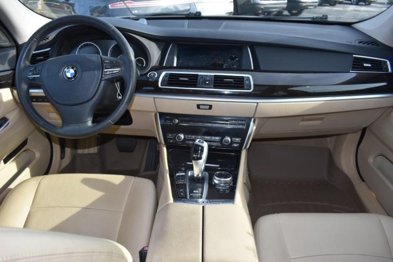 BMW 5-Series Gran Turismo 535i 2014