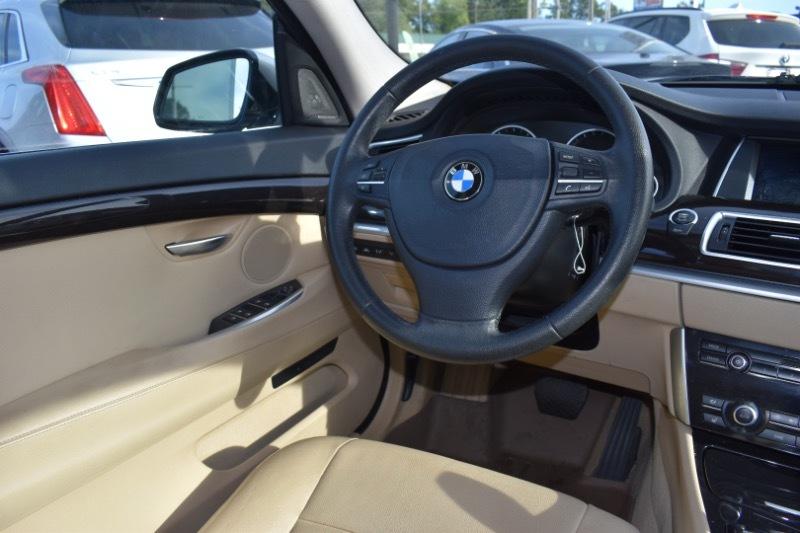 BMW 5-Series Gran Turismo 535i 2014