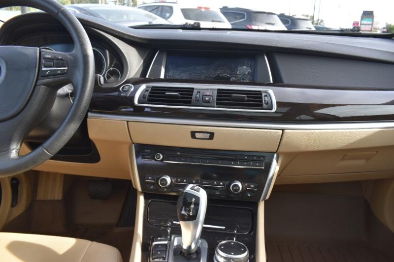 BMW 5-Series Gran Turismo 535i 2014