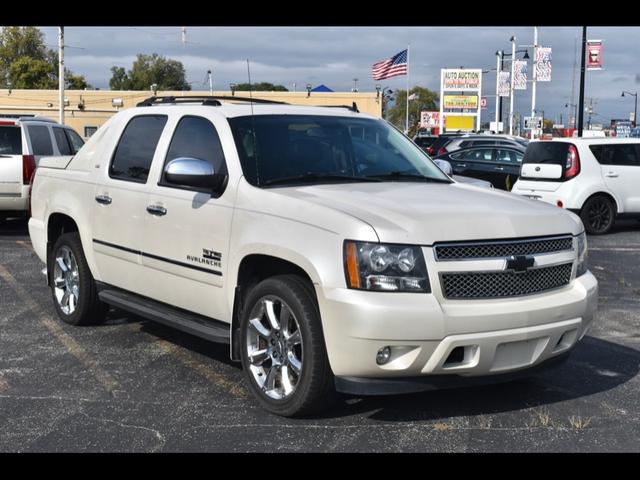 Pearl White 2012 Chevrolet Avalanche Pickup Truck Four-Wheel Drive Automatic