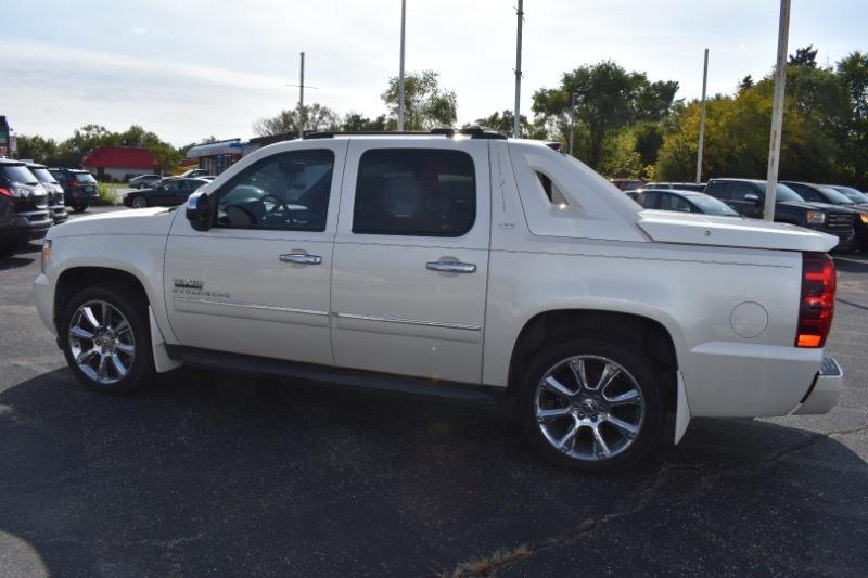 Chevrolet Avalanche LTZ 4WD 2012