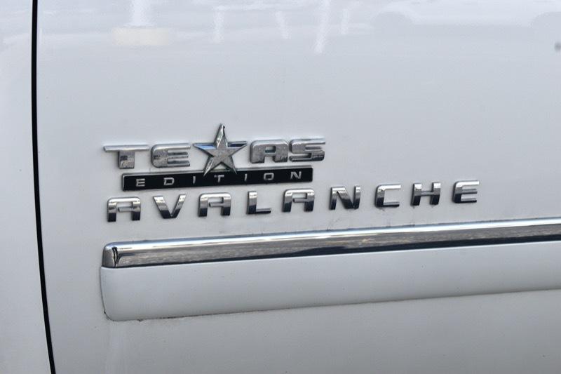 Chevrolet Avalanche LTZ 4WD 2012