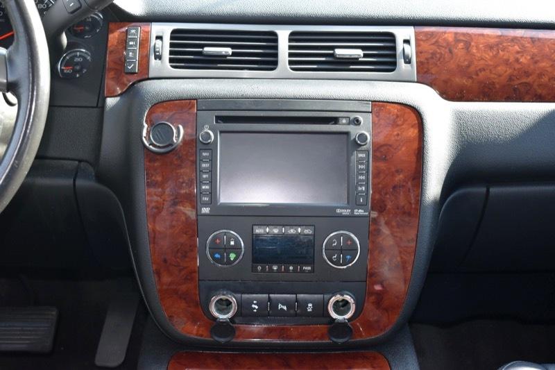 Chevrolet Avalanche LTZ 4WD 2012