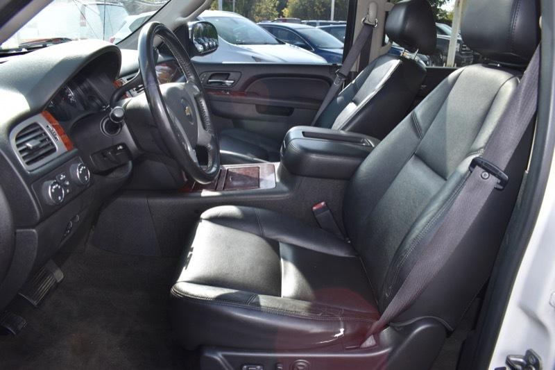 Chevrolet Avalanche LTZ 4WD 2012