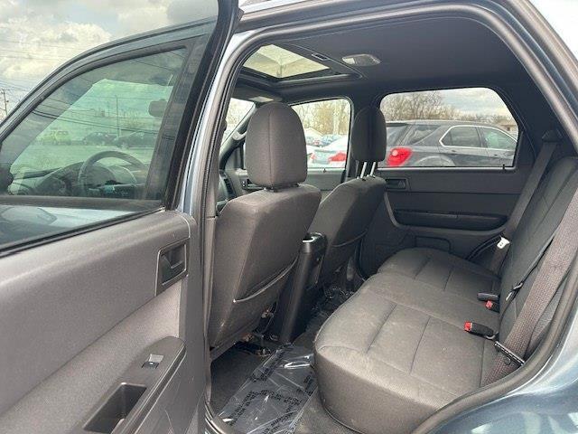 Ford Escape XLT 4WD 2012