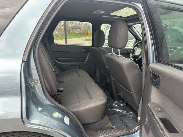 Ford Escape XLT 4WD 2012