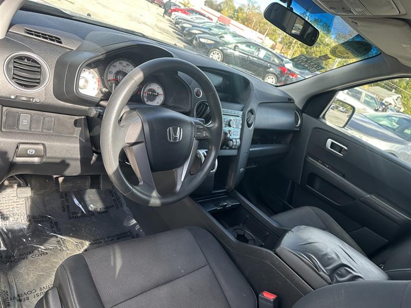 Honda Pilot LX 4WD 5-Spd AT 2010 Honda Pilot LX 4WD 5-Spd AT 2010