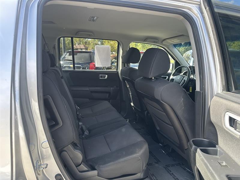 Honda Pilot LX 4WD 5-Spd AT 2010 Honda Pilot LX 4WD 5-Spd AT 2010