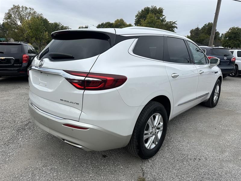 Buick Enclave Essence FWD 2018 Buick Enclave Essence FWD 2018