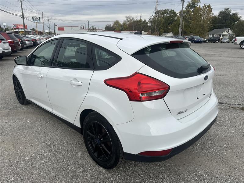 Ford Focus SE Hatch 2015 Ford Focus SE Hatch 2015