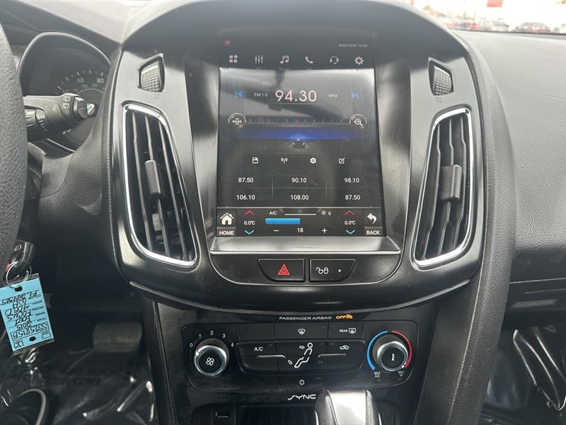 Ford Focus SE Hatch 2015 Ford Focus SE Hatch 2015