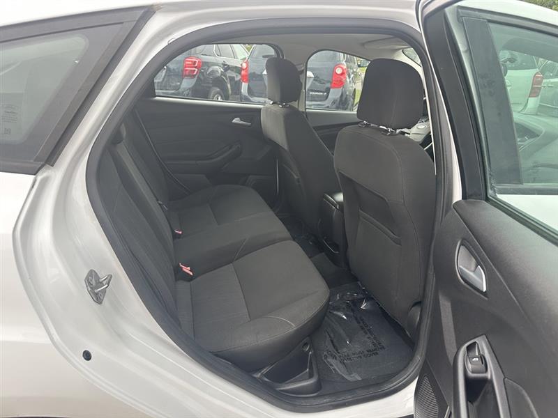 Ford Focus SE Hatch 2015 Ford Focus SE Hatch 2015