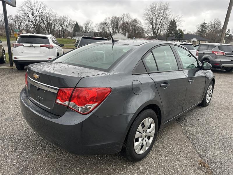 Chevrolet Cruze LS Auto 2013