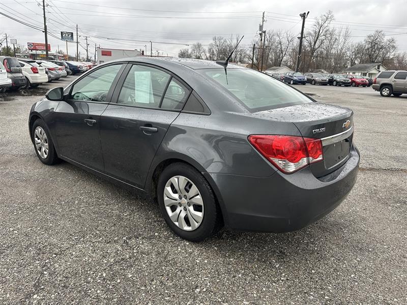 Chevrolet Cruze LS Auto 2013