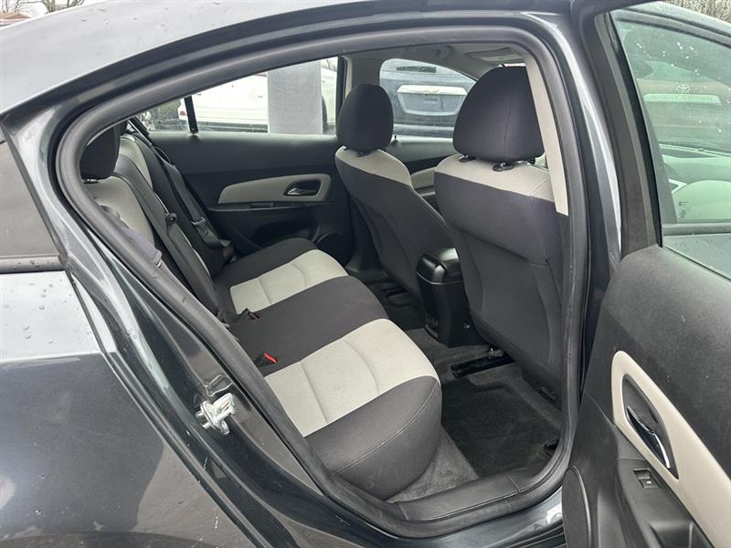 Chevrolet Cruze LS Auto 2013