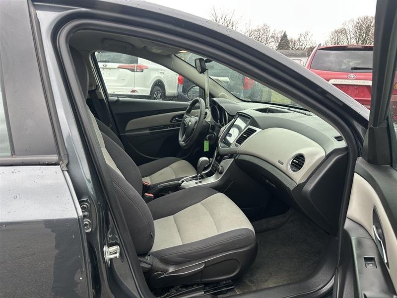 Chevrolet Cruze LS Auto 2013