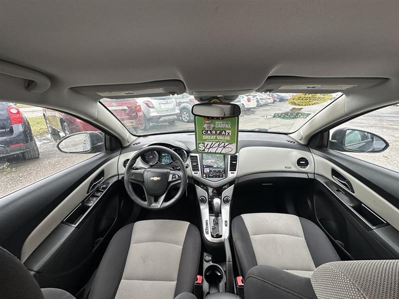 Chevrolet Cruze LS Auto 2013