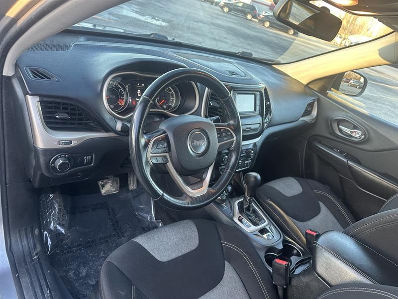 Jeep Cherokee Sport 4WD 2015