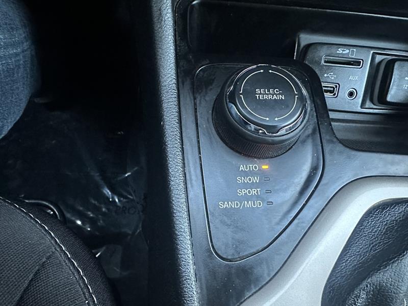 Jeep Cherokee Sport 4WD 2015